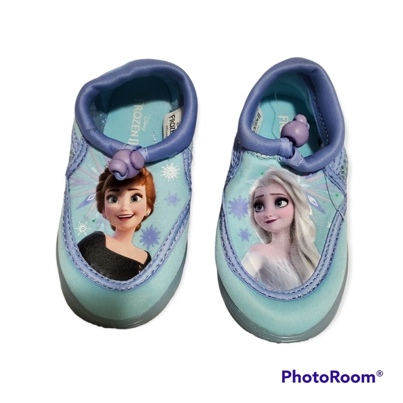 Disney Elsa and Anna Frozen II Disney Princesses Girls Water Shoes Like New - Picture 7 of 16
